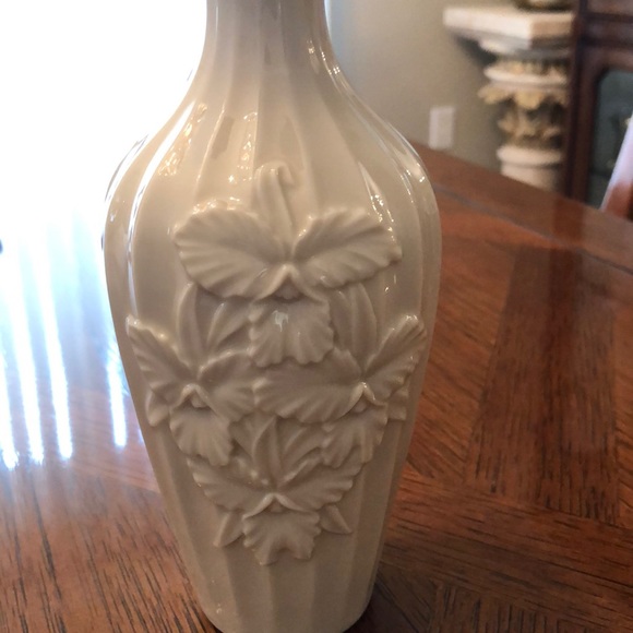 Vintage Lenox Vase 24k Trim  Made in USA 🇺🇸 - Picture 2 of 5